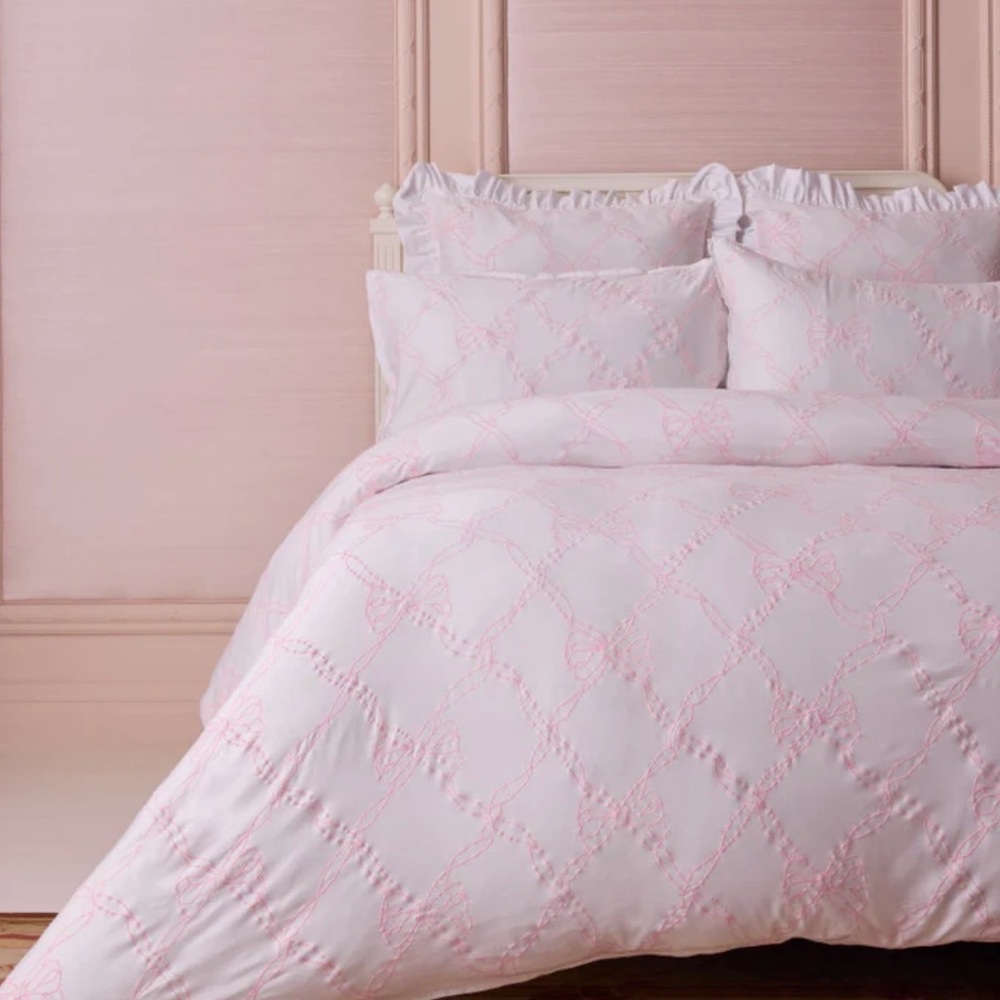 ISO FULL/QUEEN SIZE EMBROIDERED DUVET COVER